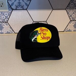 NWOT Bass Pro Shops Black and Yellow Logo Cap